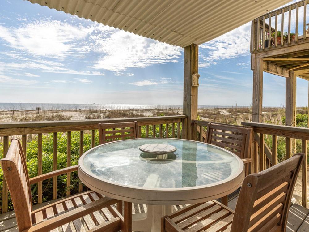 Two-Bedroom Apartment - Oceanfront interior